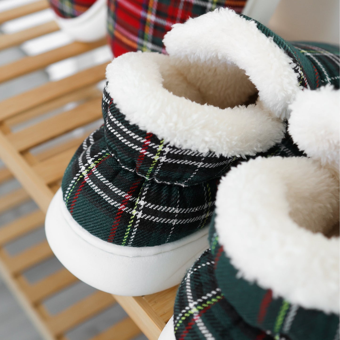 Chaussons Pluffi – Édition Plaid